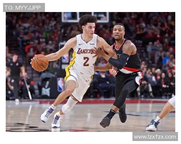 努涅斯在赛场上的崛起与挑战：从新星到顶级前锋的奋斗历程